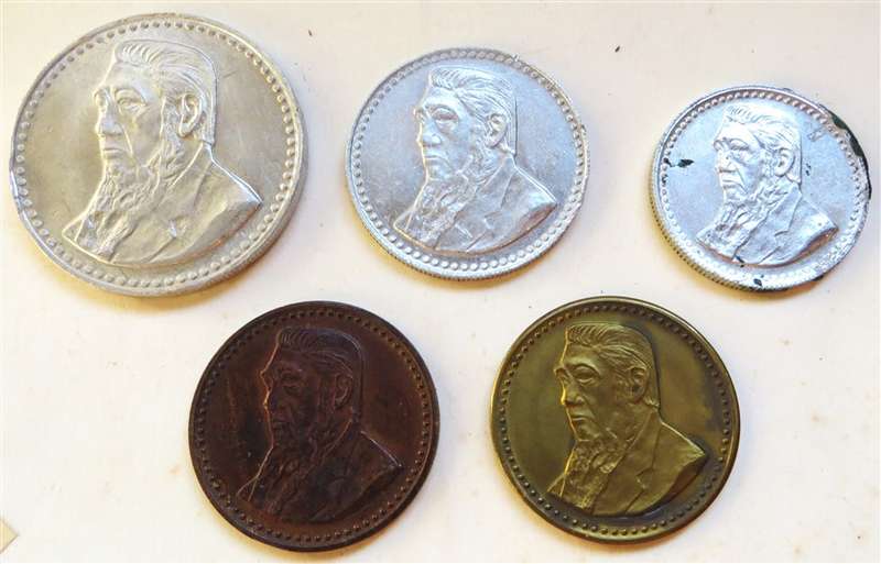 5 x Gold Reef City Mint Tokens - All for 1 Bid