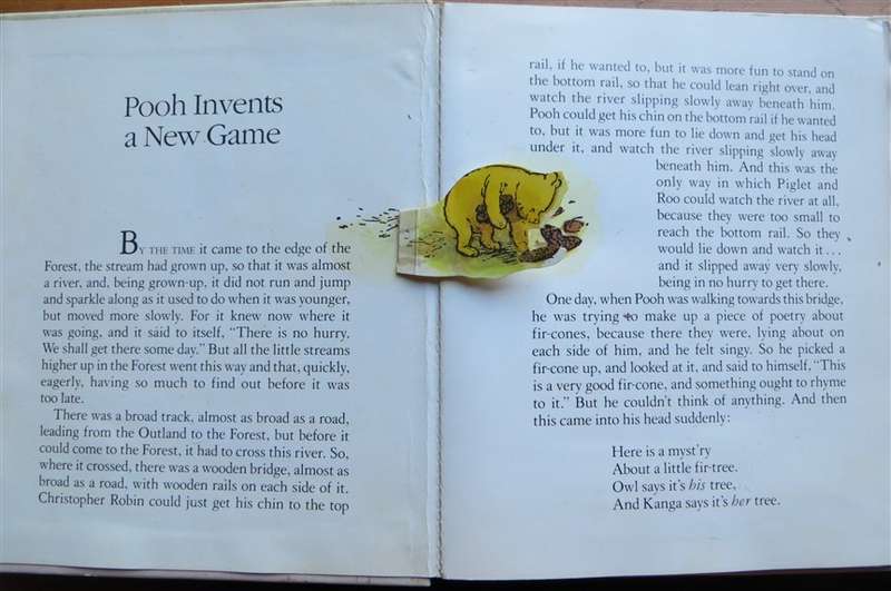 Pooh invents a new Game - A.A Milne POP UP Book