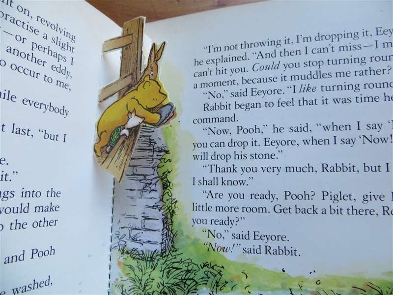 Pooh invents a new Game - A.A Milne POP UP Book