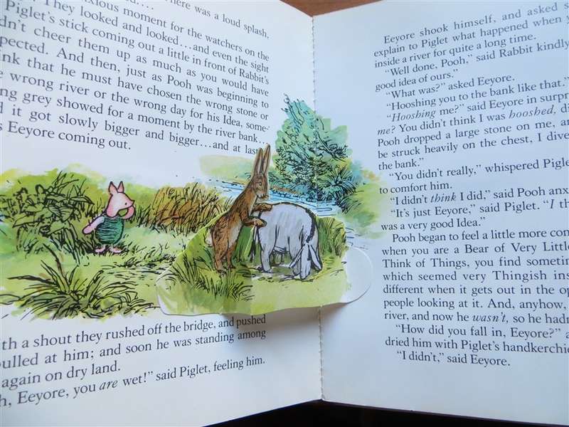 Pooh invents a new Game - A.A Milne POP UP Book