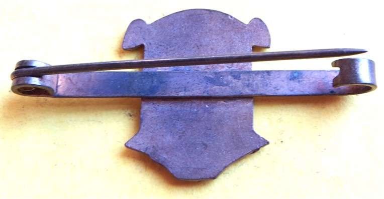 Labor Omnia Vincet Badge