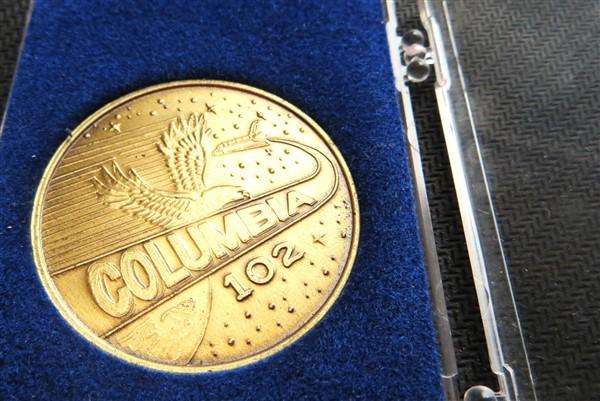 US Space Shuttle Columbia 102 / STS-107 January 16, 2003 Medallion in Holder