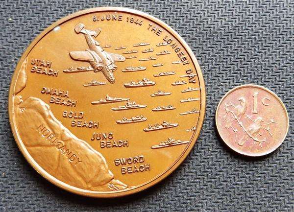 1984 Large 40th Anniversary of D-Day Medallion - 1c to indicate size not included
