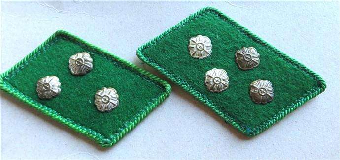 Unknown Military Rank Badges - Shoulder???