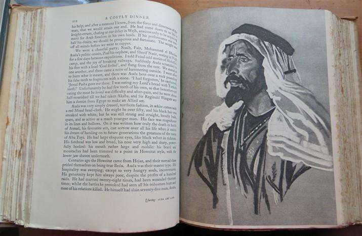Seven Pillars of Wisdom - T.E Lawrence (1937) - Large Hardcover - Narrative of the Arab Revolt
