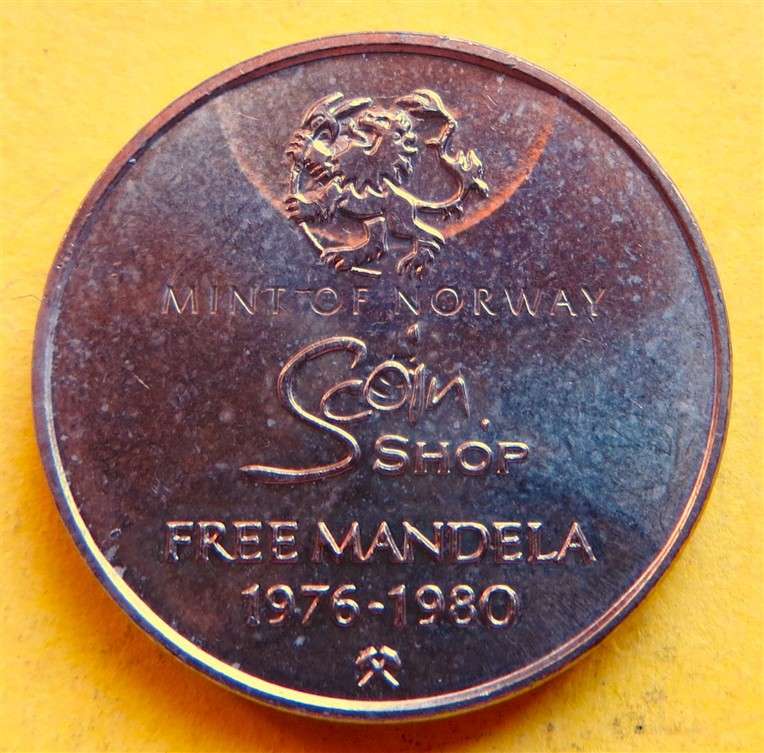 1980 Nelson Mandela - Long Walk to Freedom Medallion