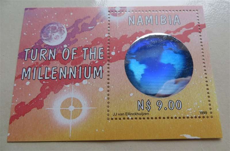 Orchids / Owl - Best in World / Millenium Namibia Mini Sheets - 1 Bid