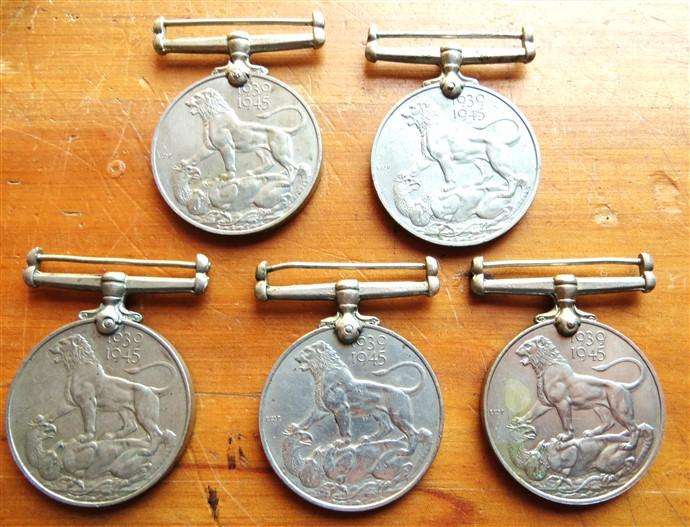5 x 1939 - 1945 WW2 Medals - Named - Bid per Medal