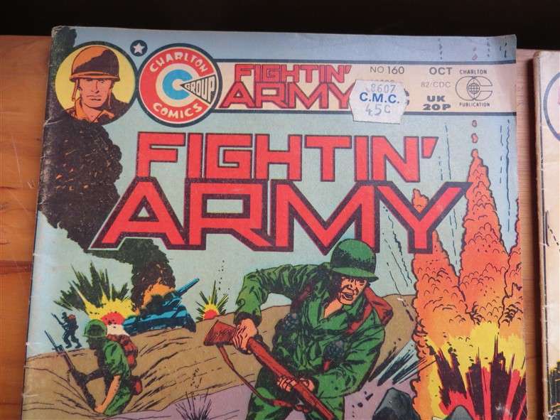 5 x Charlton Comics - Fightin Army / 5 / Marines Comics