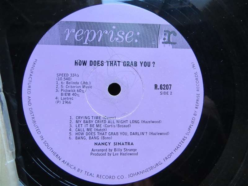 Nancy Sinatra - How does that Grab You - Vinyl VG / Cover VG