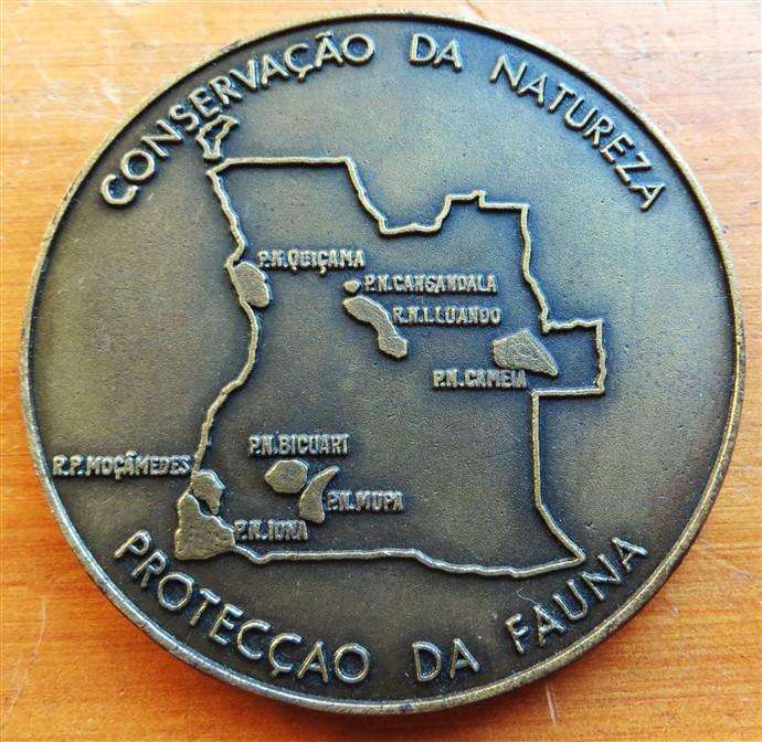 1972 Angola Pro Natura Medallion - Large 58mm