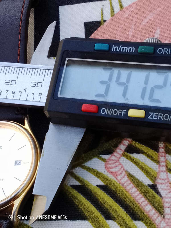 Lorus quartz with date