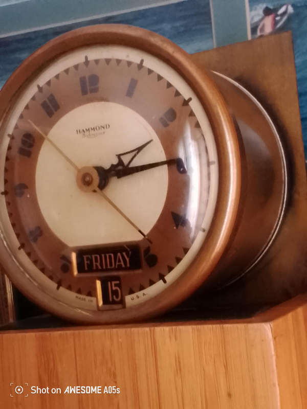 Hammond Bichfanous electronic clock