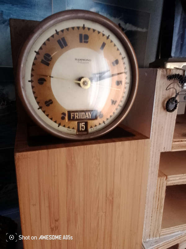 Hammond Bichfanous electronic clock