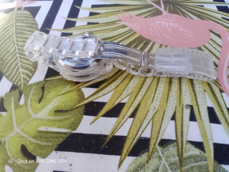 Synergy health quartz watch