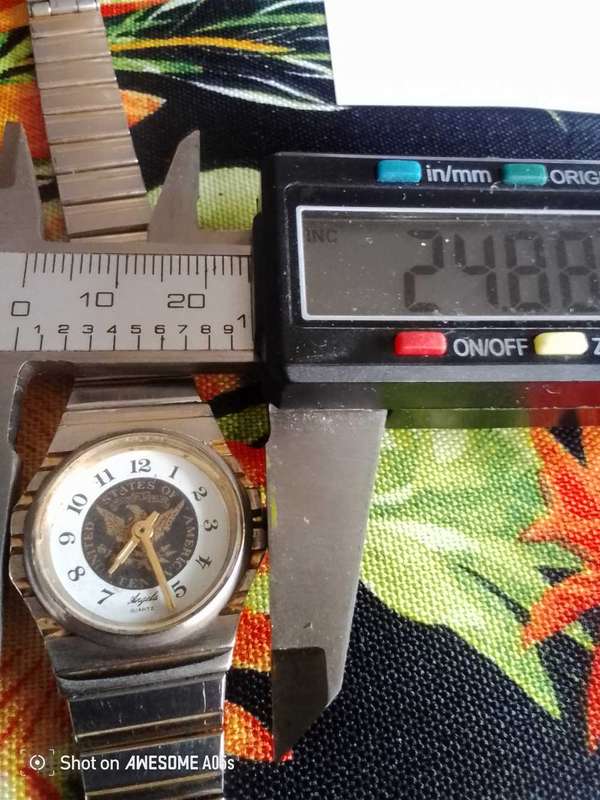 Angela America dial quartz