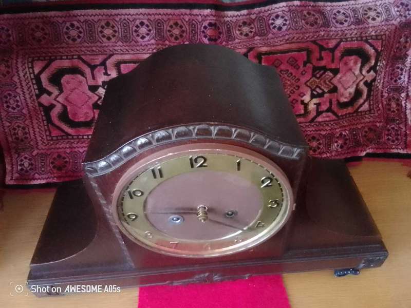Juba mantle clock.Dating back to the mid century