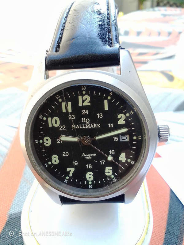 Hallmark Navigator quartz