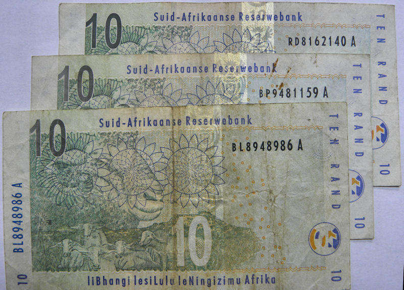 Bargain RSA notes: VF grade 4 x Gill Marcus R10 notes, BL89xxA 2009 1st . Bid per note.