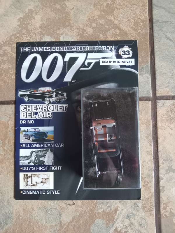 007 Chevrolet Bel Air - Dr No - scale 1/43. Sealed. With Book