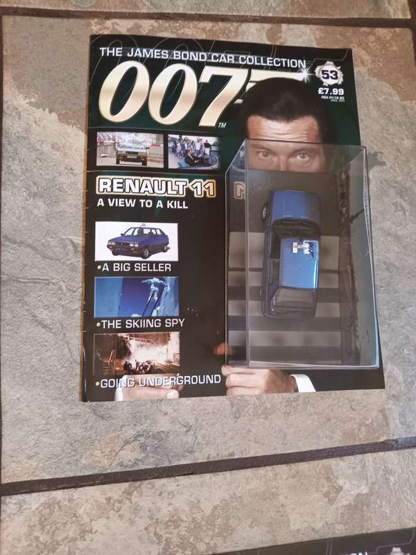 007 Renault 11 - View to a Kill - scale 1/43. Sealed. With Book