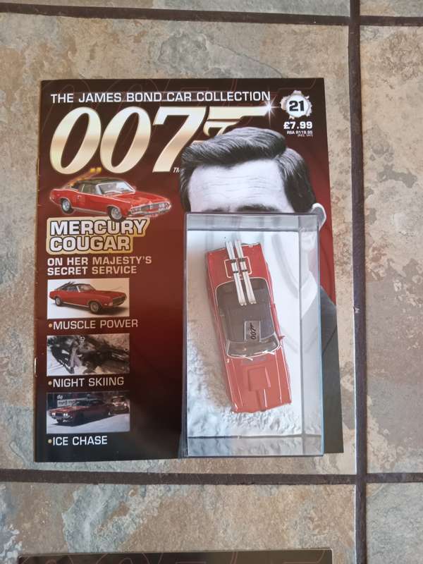 007 Mercury Cougar - On Her Majesty Secret Service - scale 1/43. Sealed. With Book