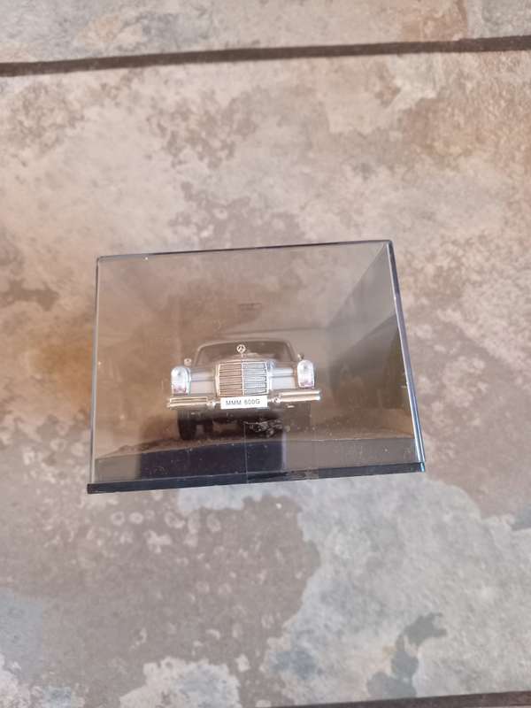007 Mercedes 600 - On Her Majesty Secret Service - scale 1/43. Sealed. With Book