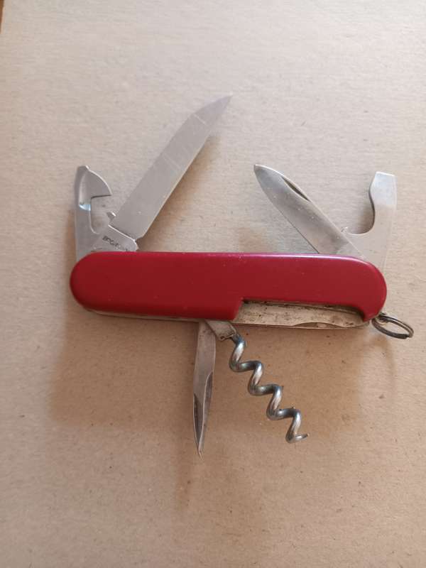 Victorinox Pocket Knive