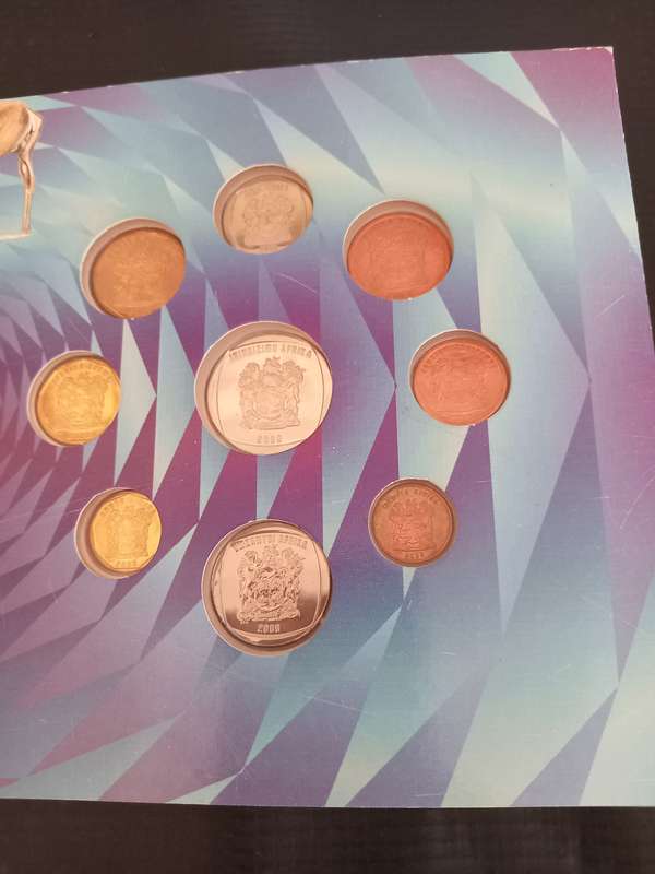 2000 New Coa Uncirculated Coin Set. Low mintage