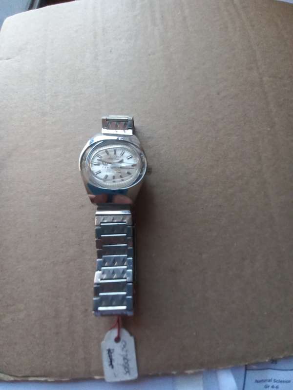 Zobo Women's Colombo Style wrist watch 3.cm. Spares or Restoration