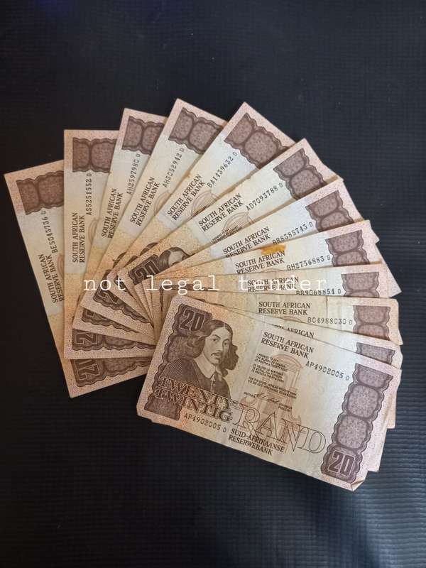 Twelve 1990 C Stals 1St Issue Eng/Afr Twenty Rand Banknote (AP).