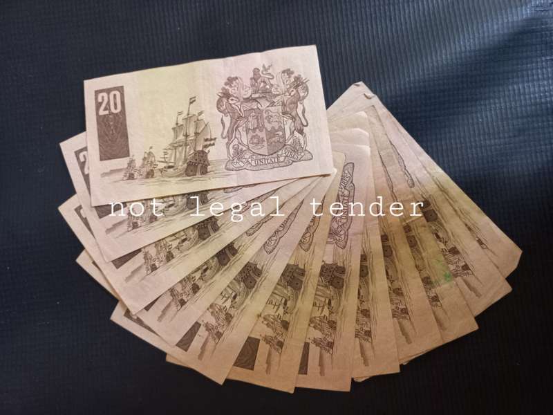 Twelve 1990 C Stals 1St Issue Eng/Afr Twenty Rand Banknote (AP).