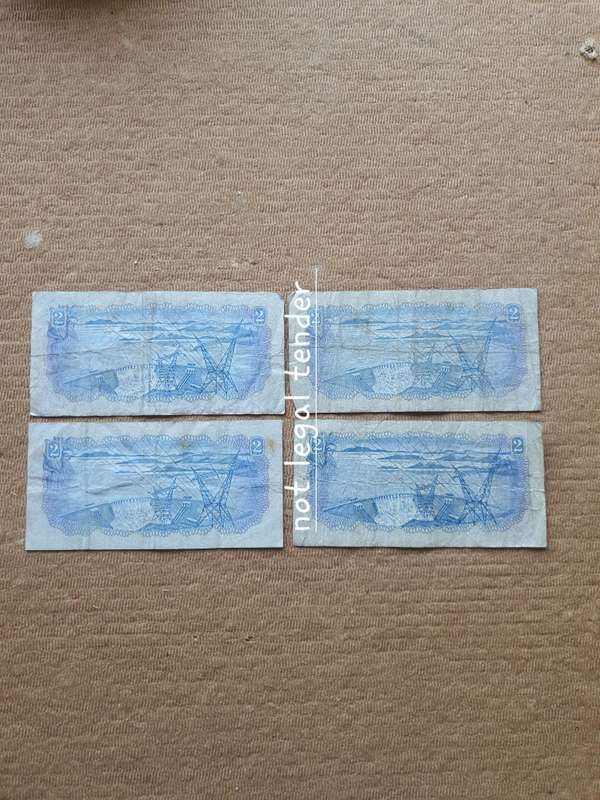 Four 1974 TW de Jongh 2nd Issue Afr/Eng Two Rand Banknotes. (D20/172)