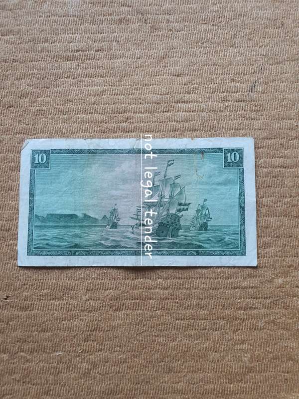 1966 G Rissik 2nd Issue Eng/Afr Ten Rand Banknote (C33)