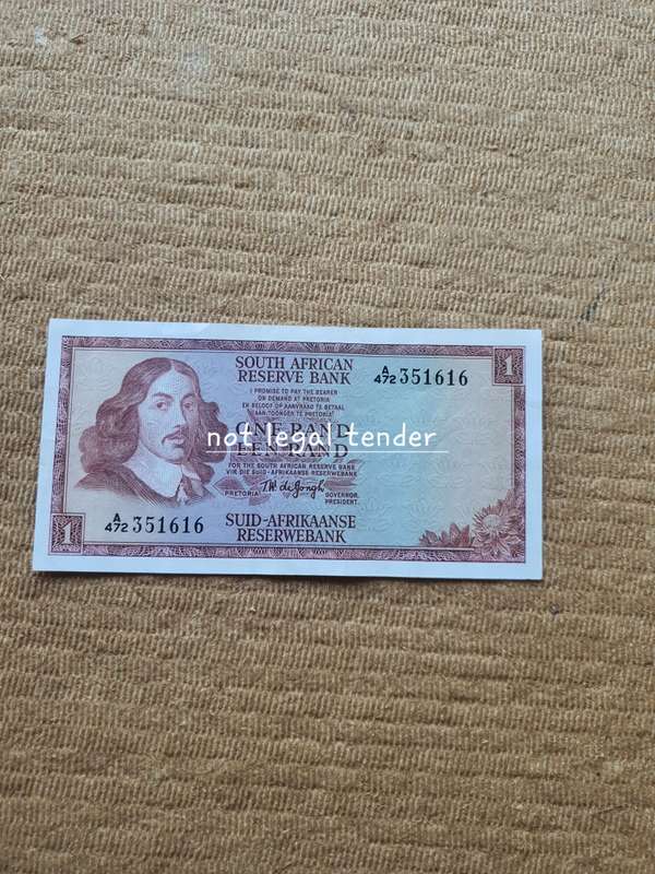 1967 TW de Jongh 1st Issue Eng/Afr One Rand Banknote (A472)