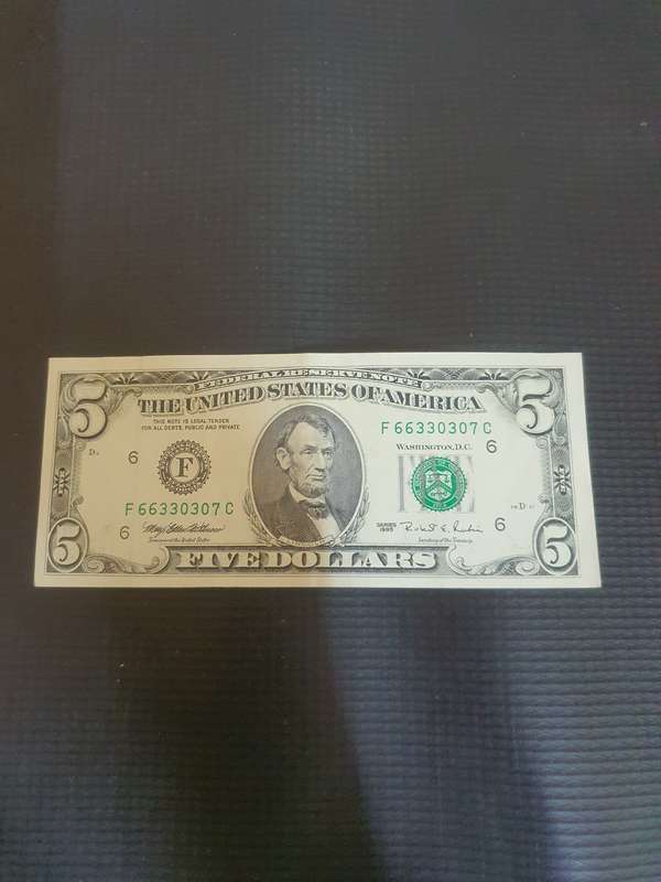 1995 United States of America $5 Banknote