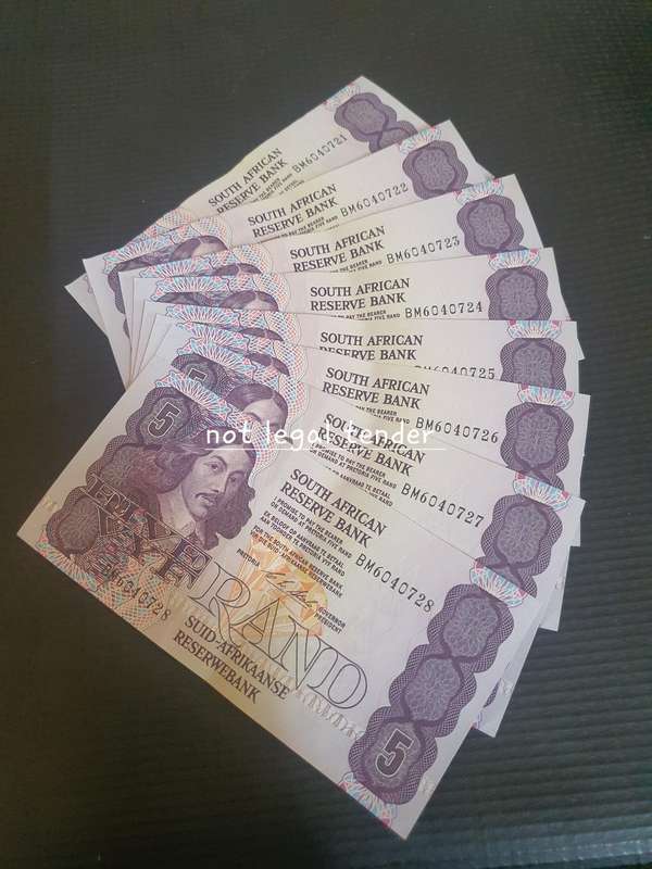 8 Sequential Tw De Jongh 1st Issue Eng/Afr Five Rand Banknotes (BM)