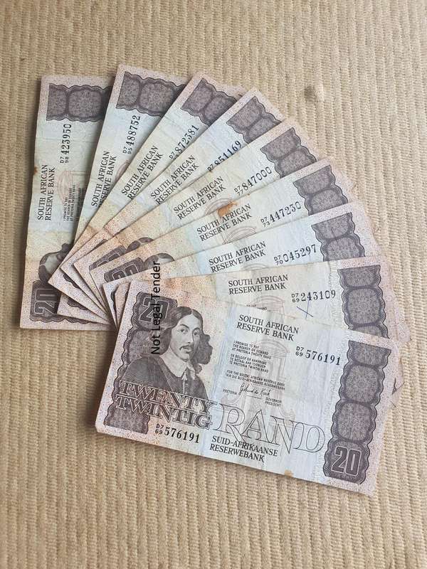 9 GPC de Kock 3rd  Issue Eng/Afr Twenty Rand Banknotes (AB)