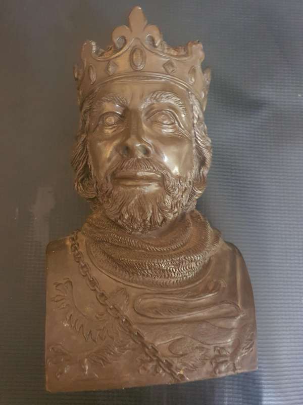 D H Morton. Richard The Lionheart, bronze bust, for Marcus Designs 1975, incised marks, 19.5cm high.