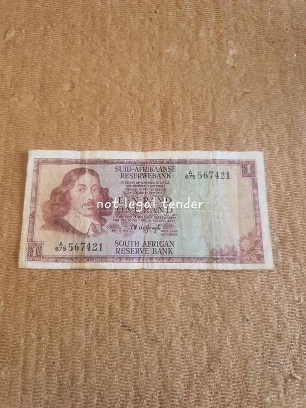 1972 TW de Jongh 1st issue Afr/Eng One Rand Banknote. (A675)