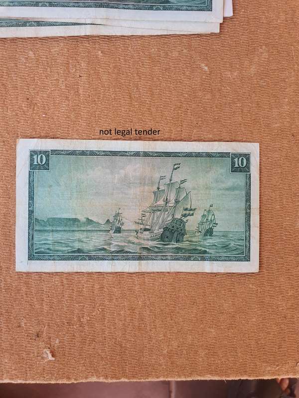 1967 TW de Jongh 1st issue Afr/Eng Ten Rand Banknote. (C226)