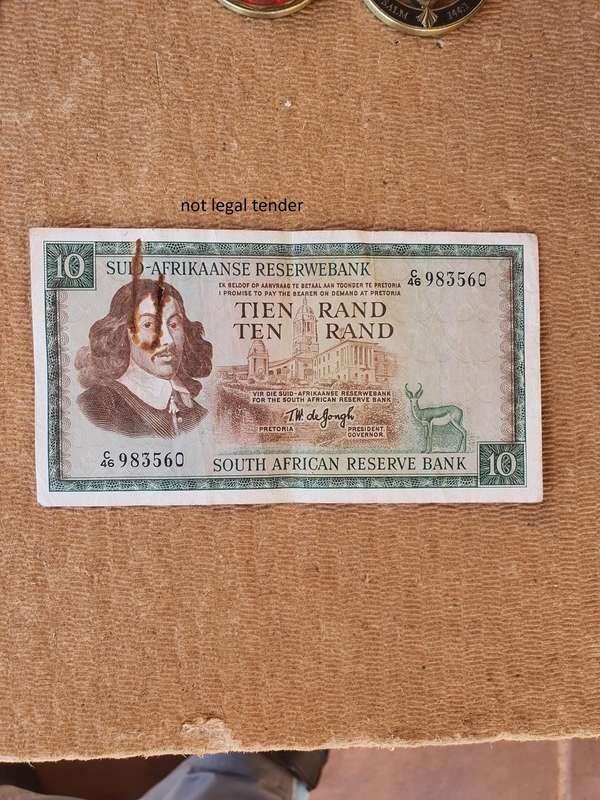 1967 Tw De Jongh 1st issue Afr/Eng Ten Rand Banknote. (C46)