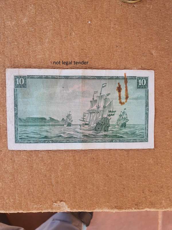 1967 Tw De Jongh 1st issue Afr/Eng Ten Rand Banknote. (C46)