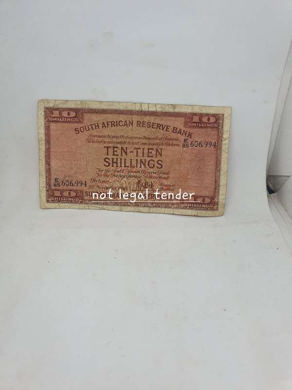 1946 MH De Kock 1St Issue Eng/Afr Ten Shilling Banknote (E85)
