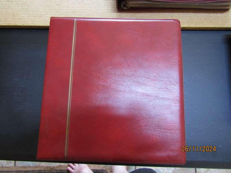 10 Pages Album  Empty with sleeves