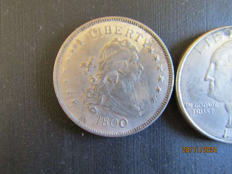 Replica USA and Chinese Dollar Coins