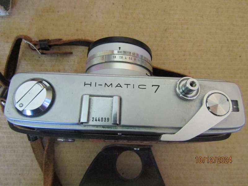 1966 Original Box with Minolta Hi- Matic 7 SLR 35 mm Camera. Tested and Works.