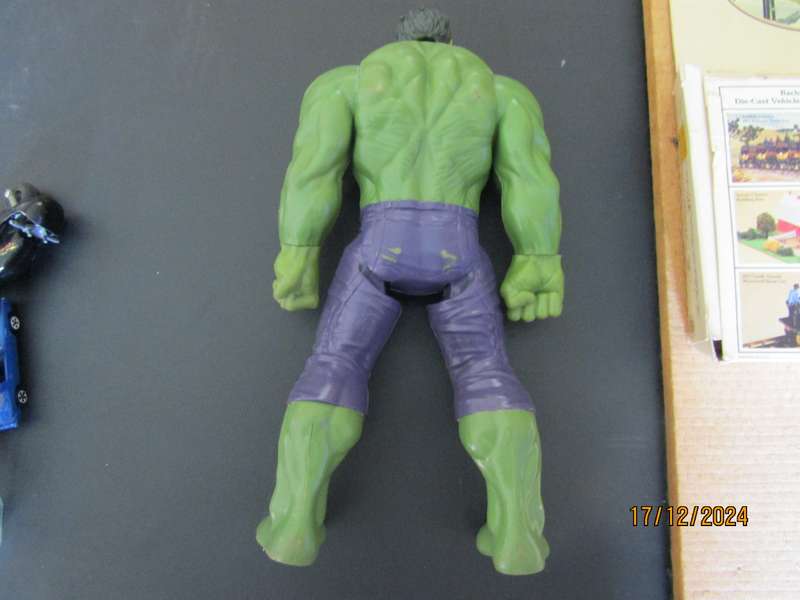 2016  Marvel Hasbro The Hulk Figurine.