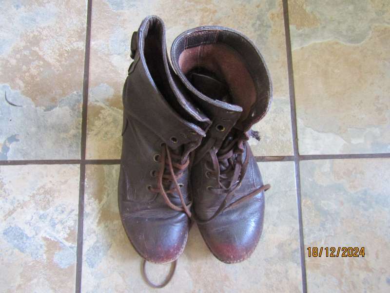 SADF Anti Tracking Army Boots used by Recce/ 32 Battalion size 7