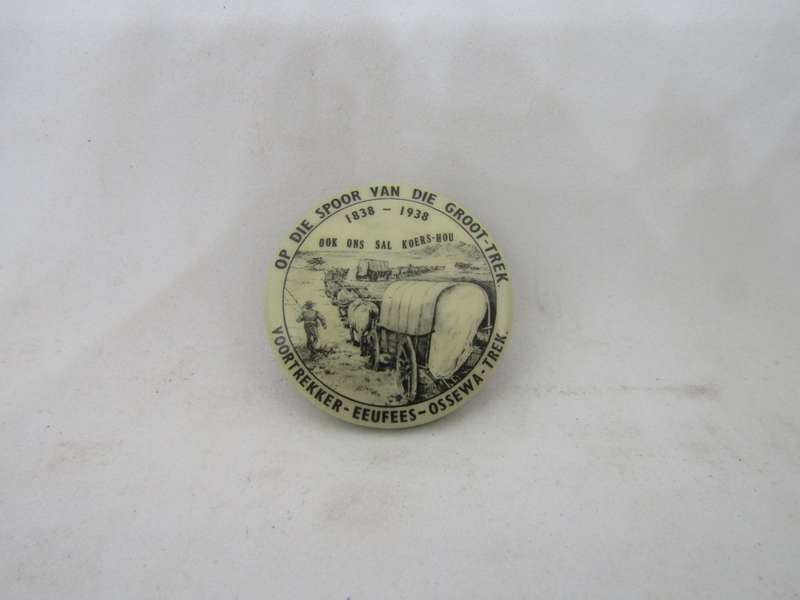 1838 to 1938 Groot Trek Badge Diameter 3cm